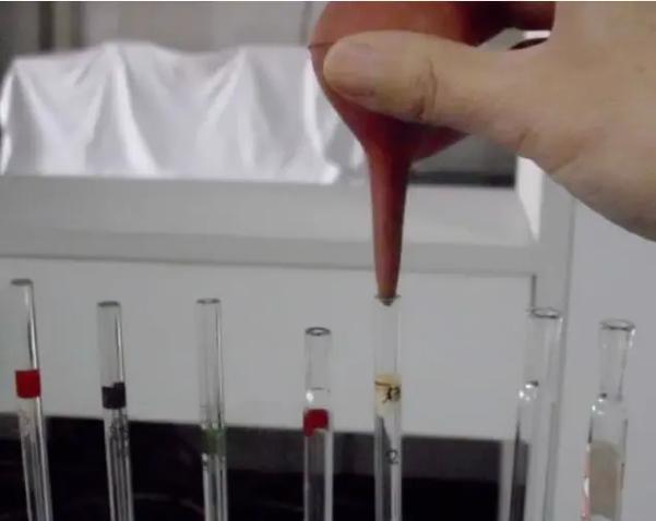 洗耳球和移液管的使用方法_洗耳球正确用法与保养全攻略