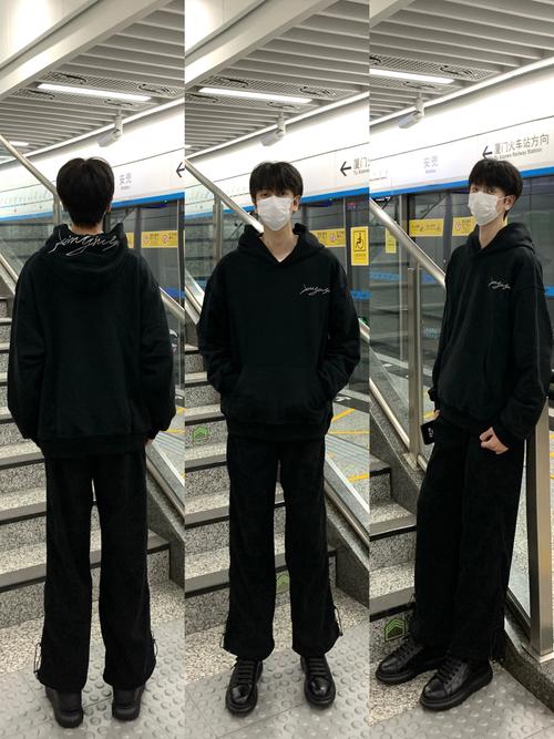 穿全身黑衣服配什么鞋_鞋色多样,风格各异 穿全身黑衣服配什么鞋_鞋色多样,风格各异