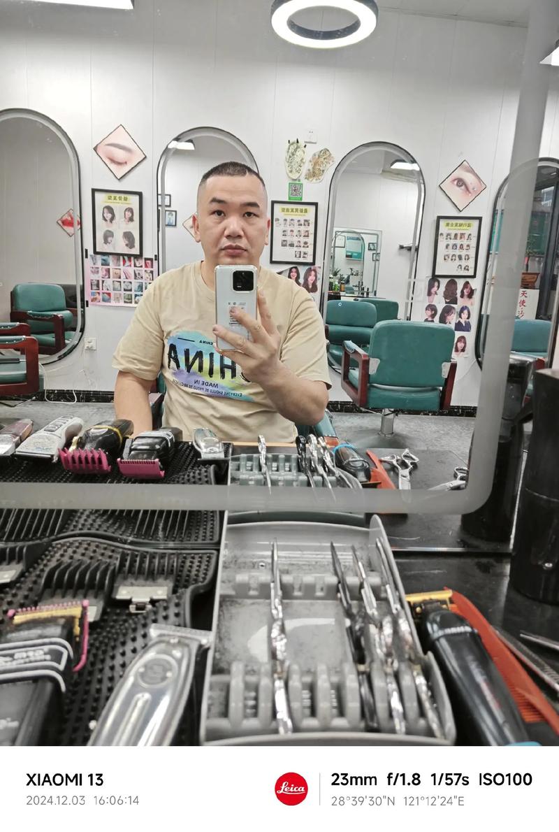 去公社找做一个时兴的发型_马尾低髻高髻，省时又时尚，几分钟搞定！