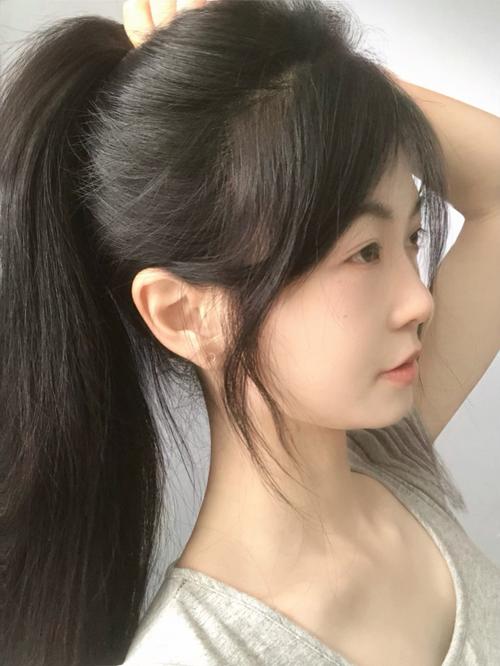 高的马尾头发_高马尾百变造型，时尚百搭又好看