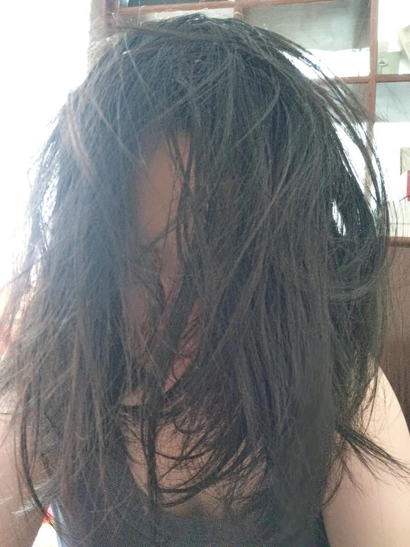 拽了一绺头发感觉头很晕_头发晃动刺激引头晕？调整习惯能缓解