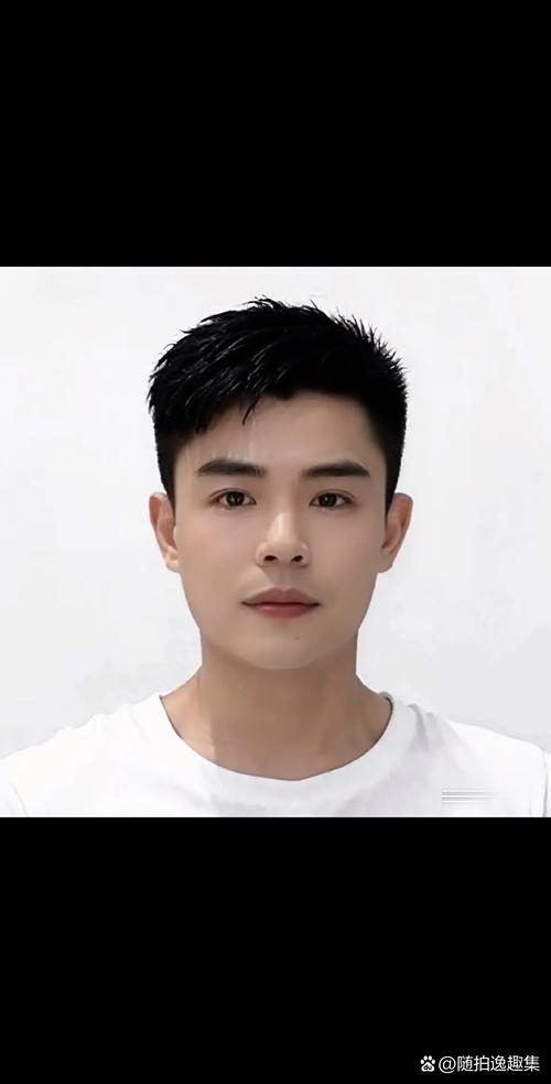 央国企能剪什么发型男生_简洁干练适合商务发型推荐 央国企能剪什么发型男生_简洁干练适合商务发型推荐