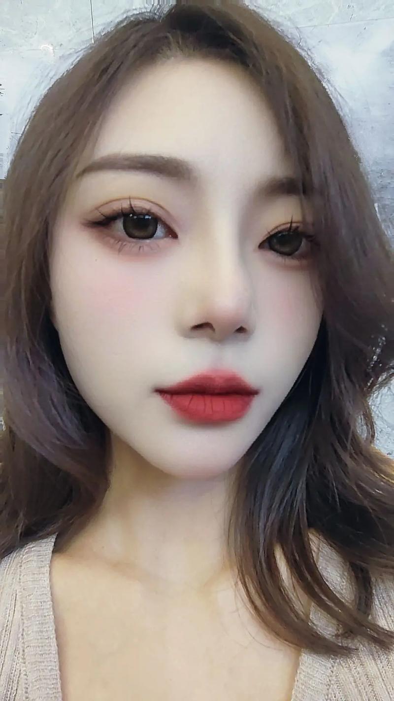 脸比脖子白是化妆了吗_脸比脖子白?日晒血运护肤不当原因多 脸比脖子白是化妆了吗_脸比脖子白?日晒血运护肤不当原因多