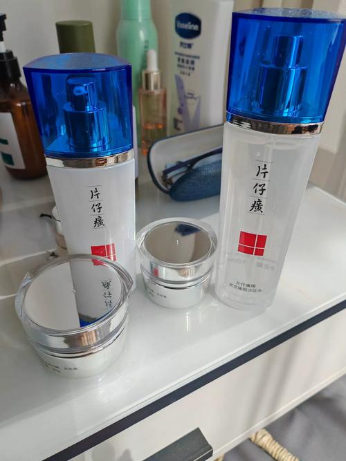 送丈母娘什么化妆品套装_丈母娘化妆品套装怎么选?肤质需求是关键! 送丈母娘什么化妆品套装_丈母娘化妆品套装怎么选?肤质需求是关键!