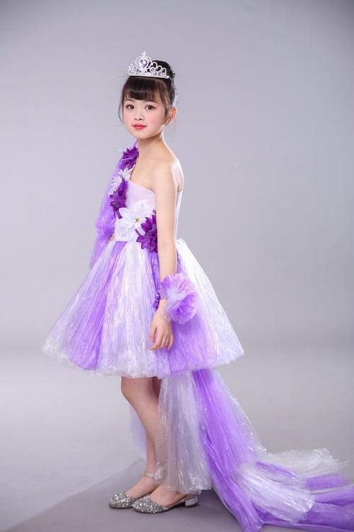 给她们化妆做漂亮的裙子_娃娃裙装四季美,手工旧物巧变身 给她们化妆做漂亮的裙子_娃娃裙装四季美,手工旧物巧变身