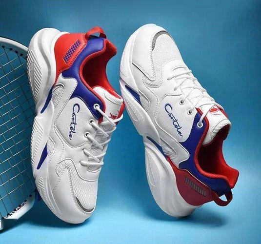 us6和m6哪个更适合亚洲人_亚洲人握感对比，选哪个更舒适？