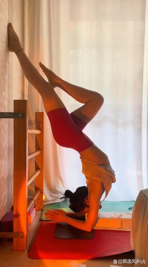 露西健身瑜伽_五旬妈妈健身蜕变，活力不减当年！