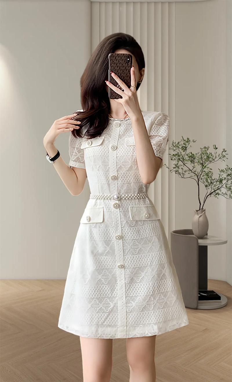 古早无袖蕾丝连衣裙配什么鞋_选对鞋，穿出你的风格！