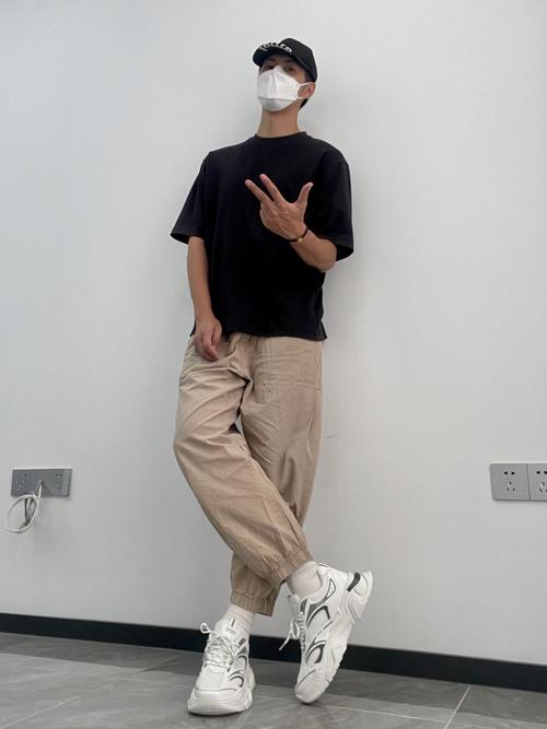 男九分裤搭配什么鞋子_九分裤搭小白鞋 懒人鞋短靴都好看 男九分裤搭配什么鞋子_九分裤搭小白鞋 懒人鞋短靴都好看