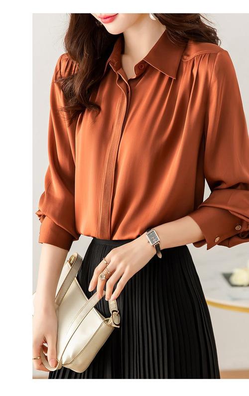 桑蚕丝上衣的最佳搭配_夏季优雅舒适,百搭时尚! 桑蚕丝上衣的最佳搭配_夏季优雅舒适,百搭时尚!