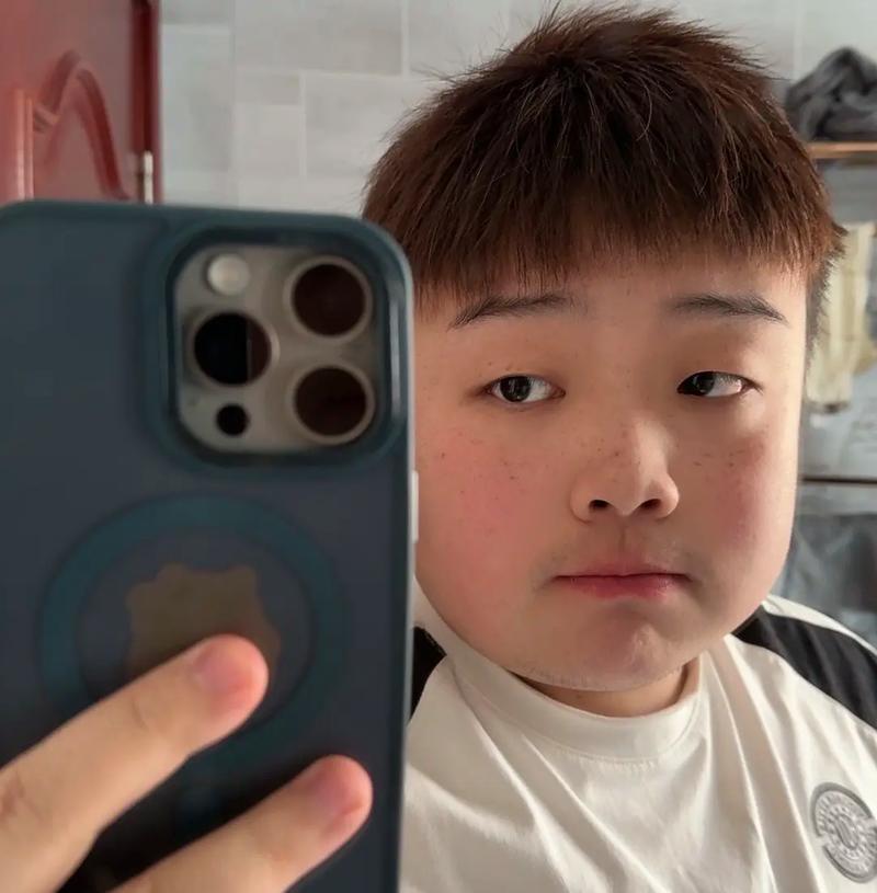 没出元宵可以剪头发吗_元宵节前剪发?传统禁忌今淡化,习俗新解需尊重 没出元宵可以剪头发吗_元宵节前剪发?传统禁忌今淡化,习俗新解需尊重