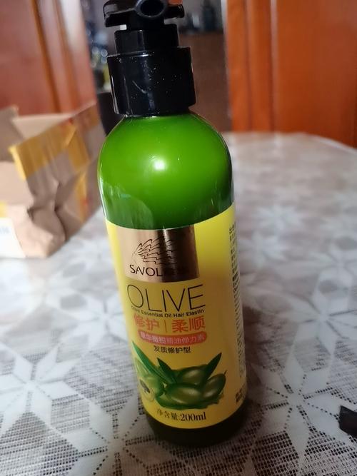 精油和弹力素哪个对卷发好_精油柔顺大卷,弹力素塑形小卷 精油和弹力素哪个对卷发好_精油柔顺大卷,弹力素塑形小卷