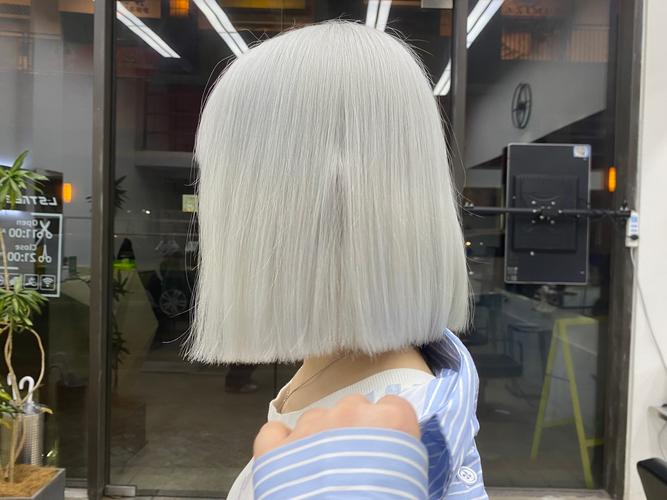 只染不漂伤头发吗_不漂发染发伤害小，但仍需护发防干枯