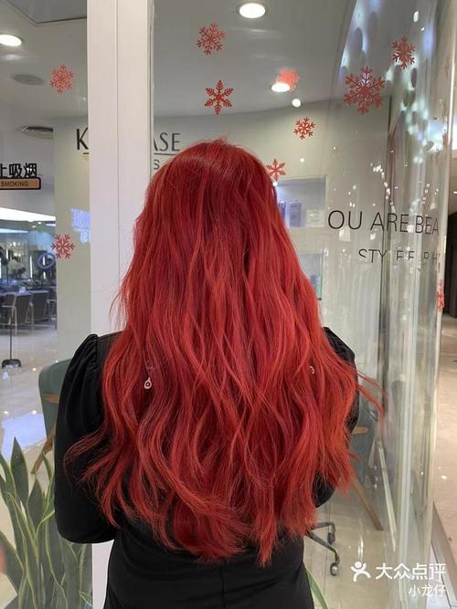 大红色适合黑黄皮肤吗_大红色显白搭配,黑黄皮也能美 大红色适合黑黄皮肤吗_大红色显白搭配,黑黄皮也能美