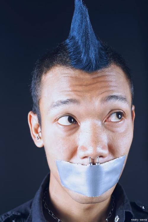 莫干西发型_个性时尚，轻松打理！