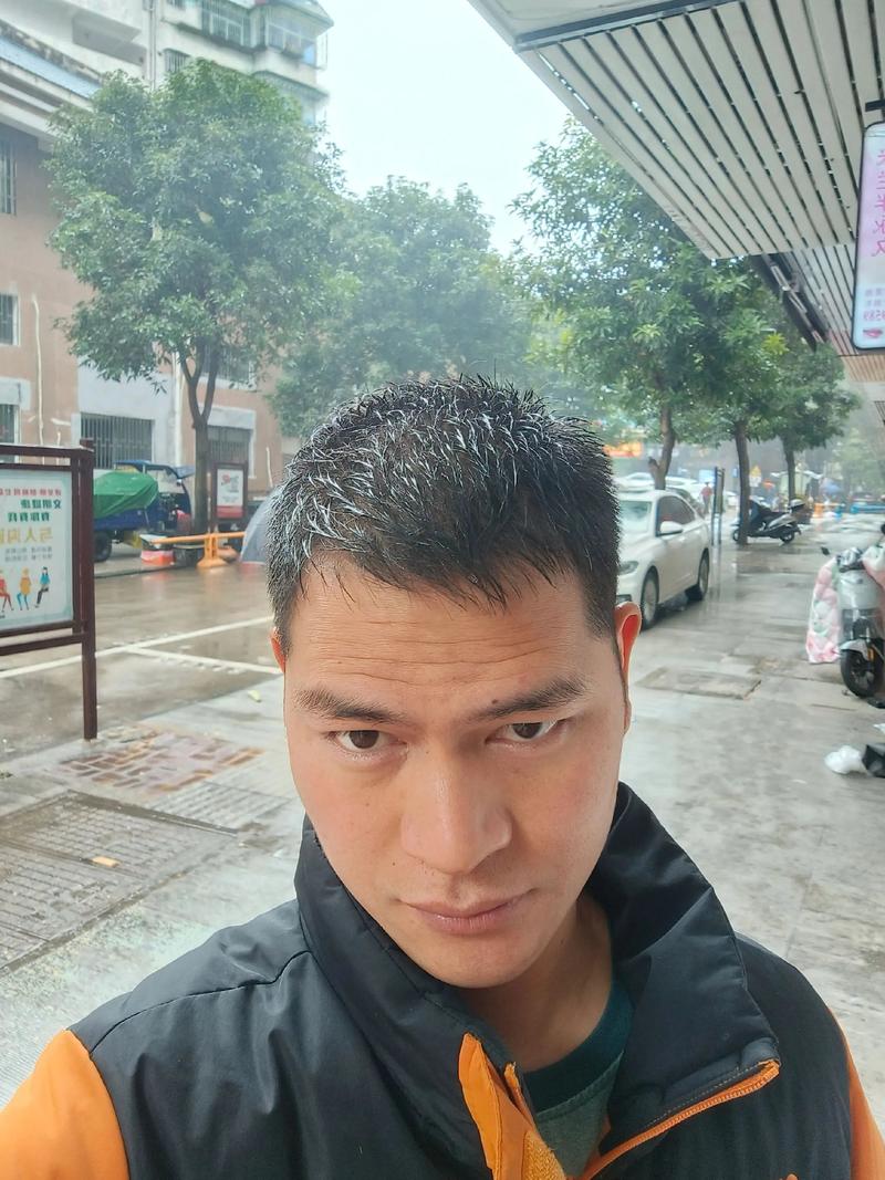 再大的雨也不过打湿头发_雨中护发,从容面对生活小挫折 再大的雨也不过打湿头发_雨中护发,从容面对生活小挫折