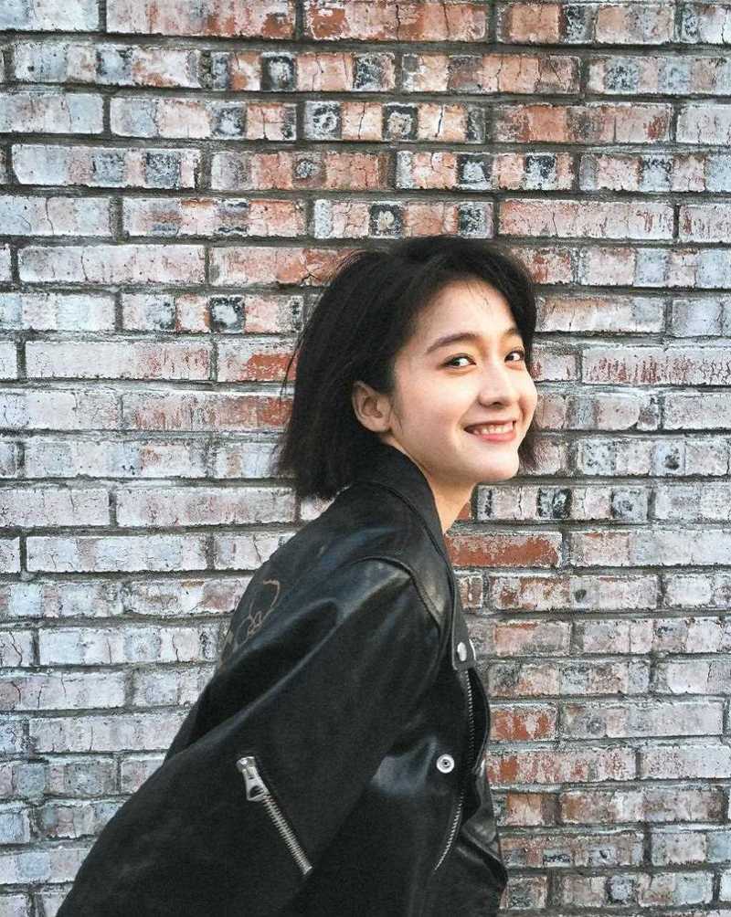 张雪迎短发造型清爽亮相_张雪迎齐耳短发亮相,清爽干练显气场 张雪迎短发造型清爽亮相_张雪迎齐耳短发亮相,清爽干练显气场