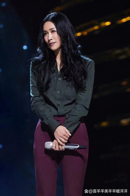 到底谁给那英做的发型啊_那英发型变快引热议，是剧本还是剪辑？