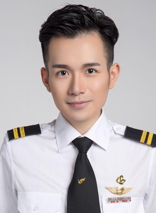 男乘务员的发型标准_整洁利落显专业