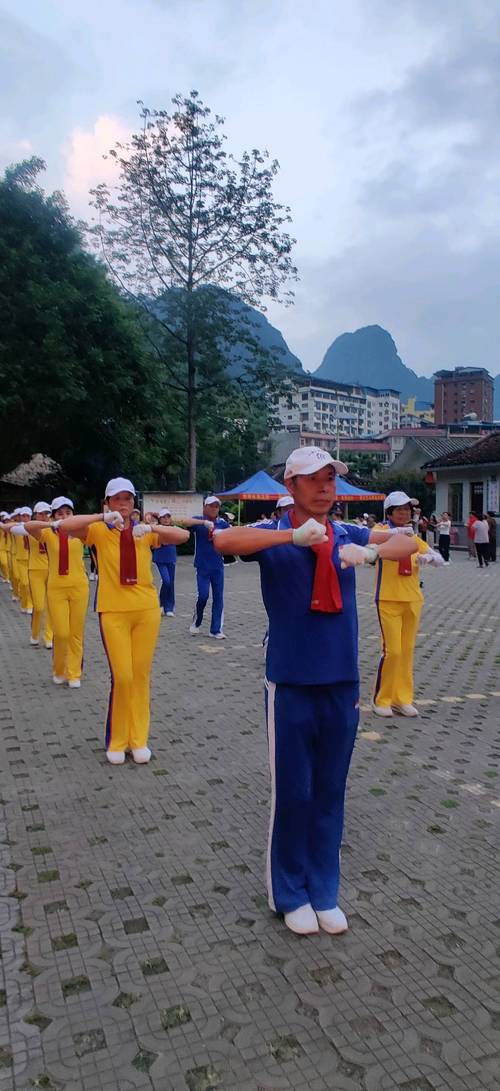 久久乐健身操第十二套_老少皆宜,强身健体! 久久乐健身操第十二套_老少皆宜,强身健体!