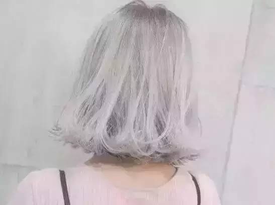 玖兰枢是黑头发还是棕色头发_玖兰枢发色是黑是棕？