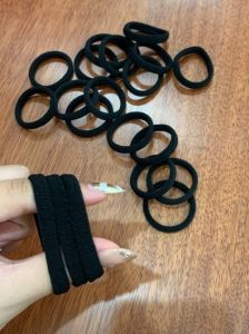 要出门扎头发突然皮筋断了_皮筋中间易断？原因！