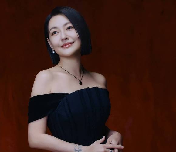 小s最火的三款短发_小S多变短发时尚靓丽，展现独特魅力