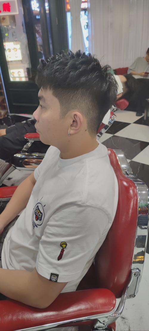 七夕节适合剪头发吗_拜七姐乞巧，忌剪发，宜晒书衣迎新