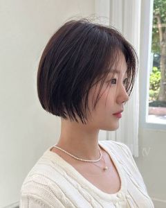 梨型最适合的9款短发_中分波波头，蓬松显高，告别厚重刘海！