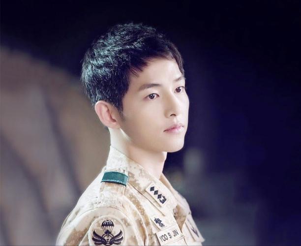 欧巴发型_八款韩系男生发型,清爽利落显魅力! 欧巴发型_八款韩系男生发型,清爽利落显魅力!