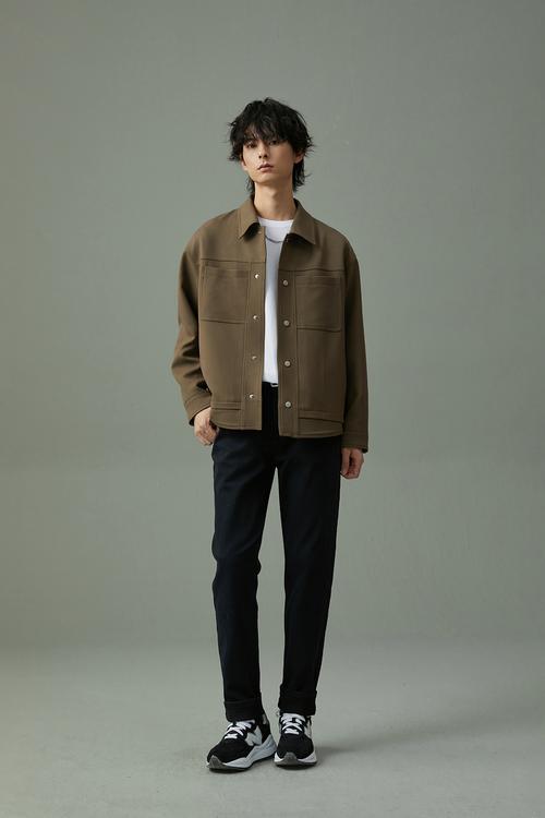 男衬衣领假两件搭配夹克_假两件套百搭舒适,休闲正式两不误 男衬衣领假两件搭配夹克_假两件套百搭舒适,休闲正式两不误