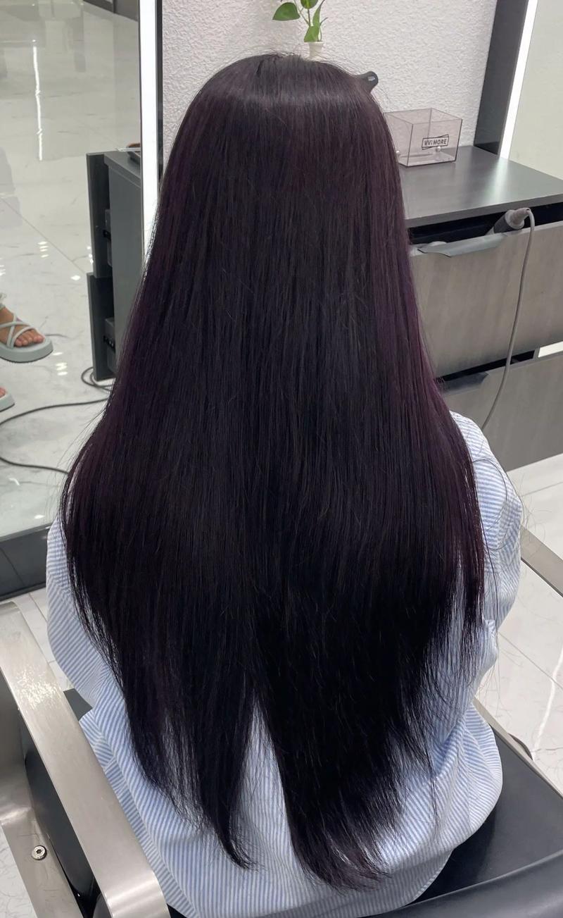 黑中透紫是什么颜色_黑配紫黑中透紫,神秘奢华显品味 黑中透紫是什么颜色_黑配紫黑中透紫,神秘奢华显品味