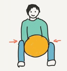 夹球摆腿的正确姿势_双脚夹球过人技巧全解析