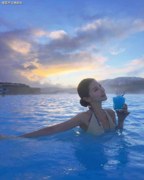 穿比基尼泡温泉合适吗_泡温泉穿比基尼？看场合个人选择！