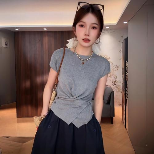 1℃左右穿什么衣服合适_1℃风大需保暖,洋葱穿衣法护好手脚 1℃左右穿什么衣服合适_1℃风大需保暖,洋葱穿衣法护好手脚