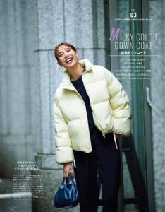 上浅下深的衣服搭配_浅上衣深下装，显瘦显高还百搭