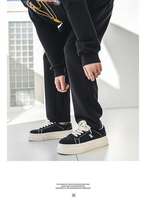 男34黑鞋黑袜子搭配黑色短裤_时尚百搭，通勤正装必备