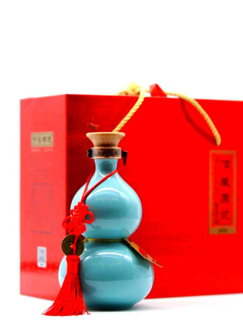 糟烧是什么香型的白酒_黄酒糟酿造的清香白酒